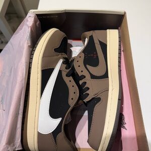 Air Jordan Travis Scott Nike low dunk